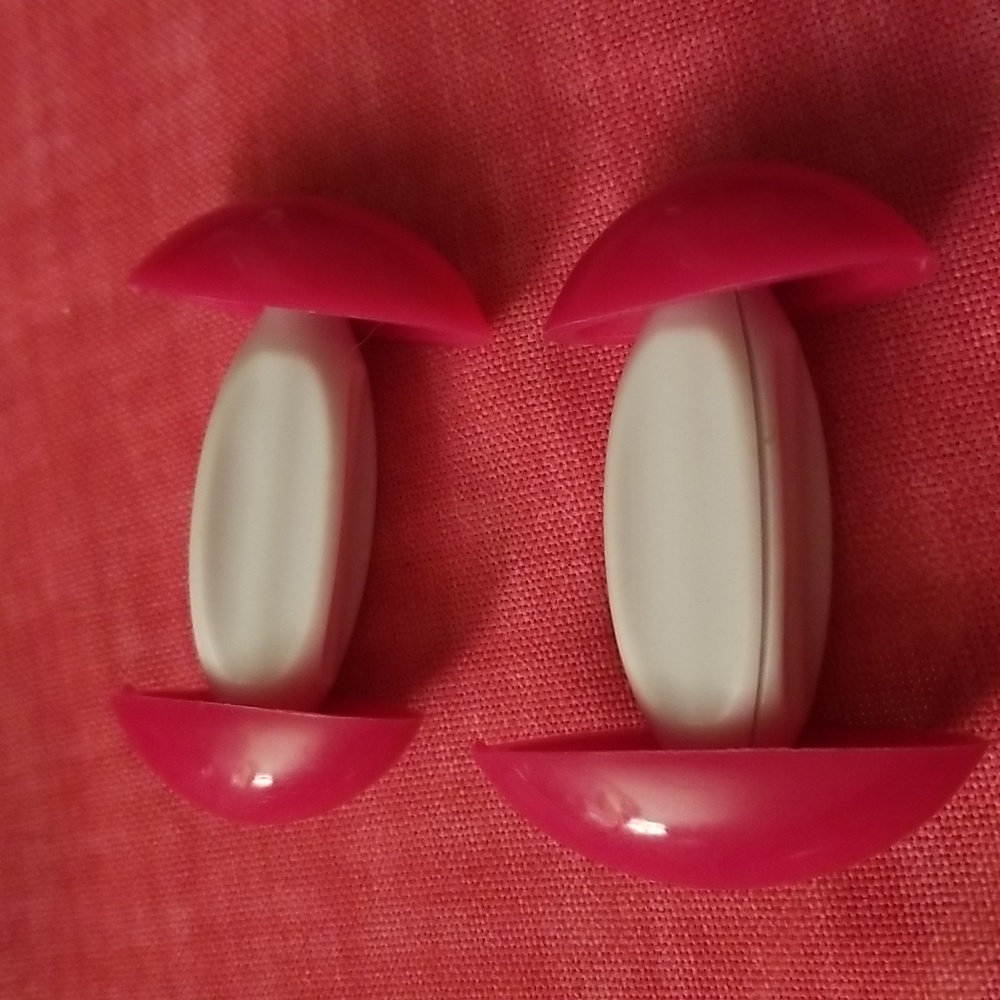 Shoe stretchers